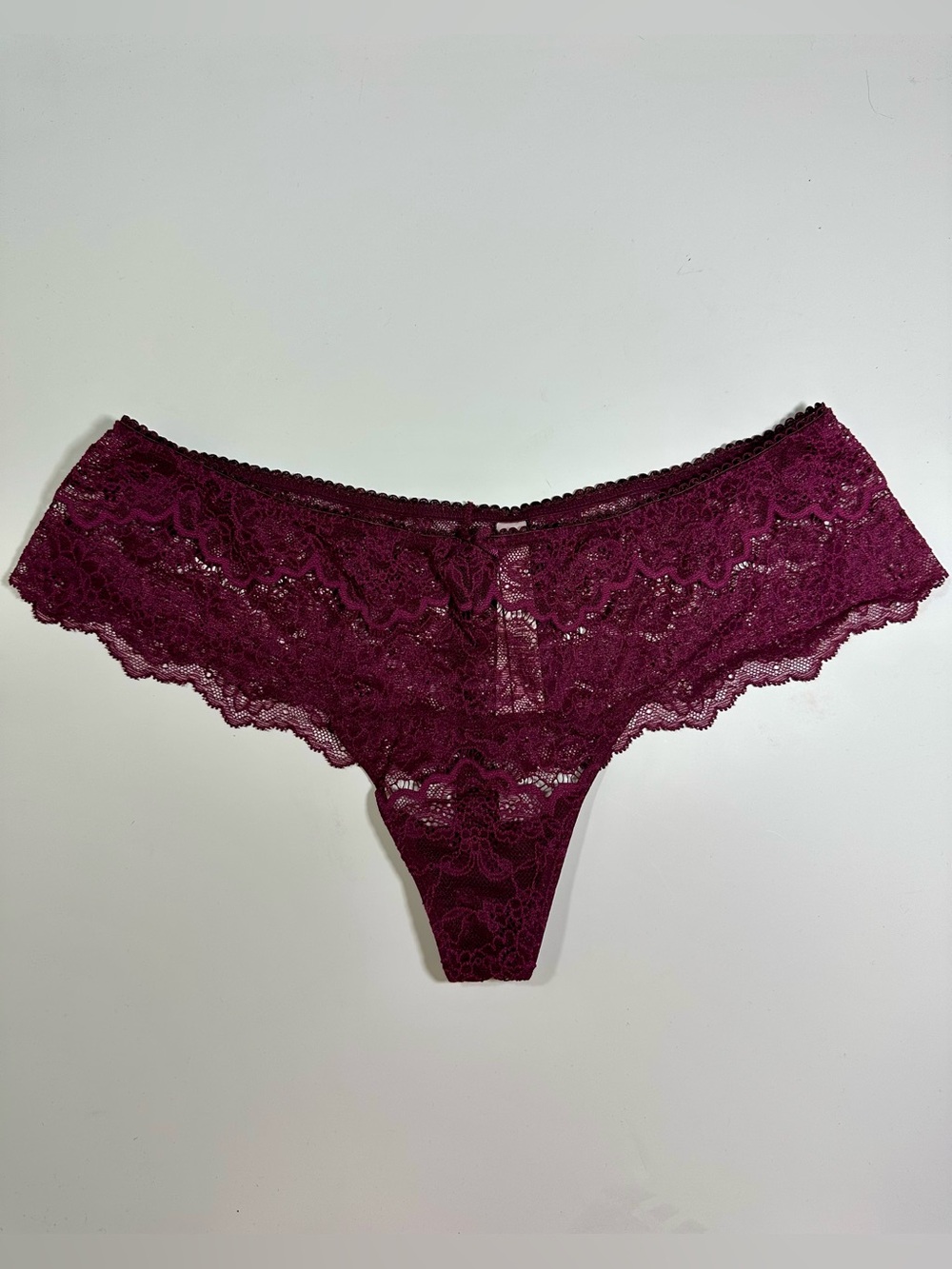 💜 Victoria’s Secret Dream Angels Lace Thong Plum Burgundy M